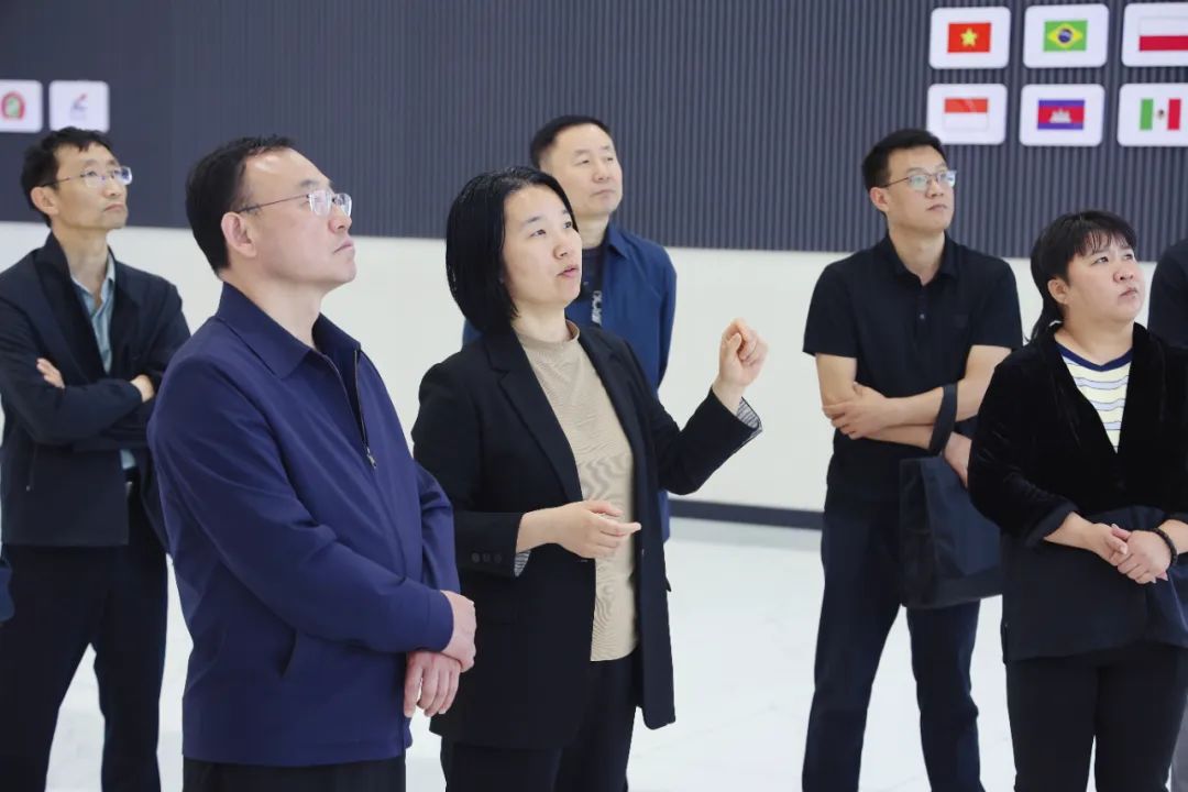 河北省科學(xué)技術(shù)協(xié)會(huì)?領(lǐng)導(dǎo)一行赴唐山神州機(jī)械集團(tuán)調(diào)研指導(dǎo)工作
